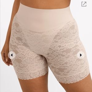 Maidenform tummy control lace panty